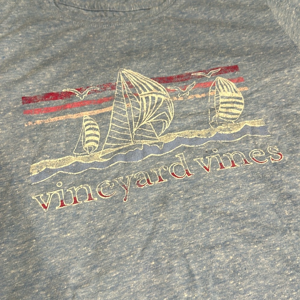 Classic Vineyard Vines soft tshirt